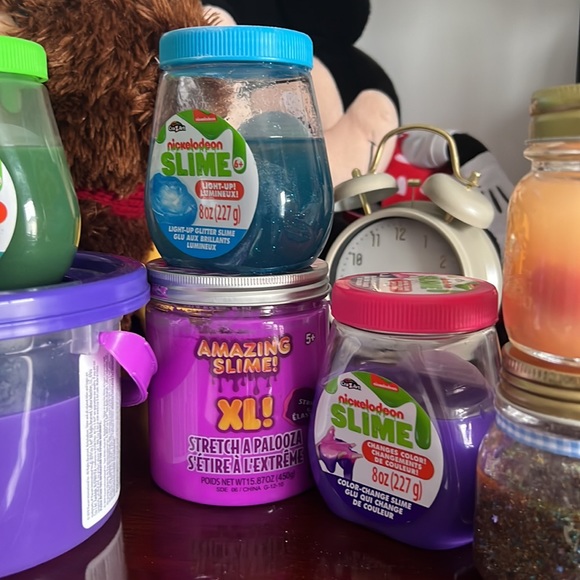 These are 10 slimes different colours and sizes - Picture 2 of 4